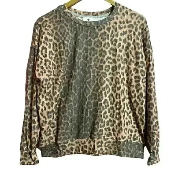 Sundry Leopard Print Drapey Sweater 1 (Small 4-6)  Cozy Lightweight Pullover NWT - Picture 3 of 7
